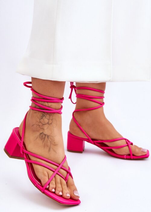 Strappy sandals model 180119