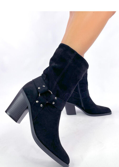 Heel boots model 200625