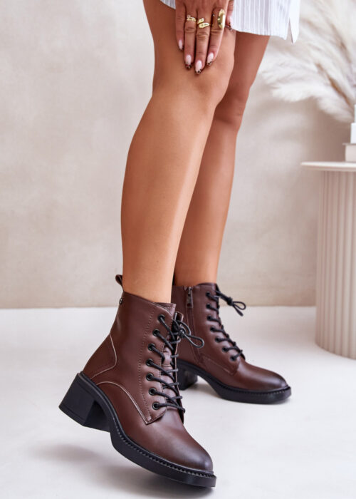 Heel boots model 201225