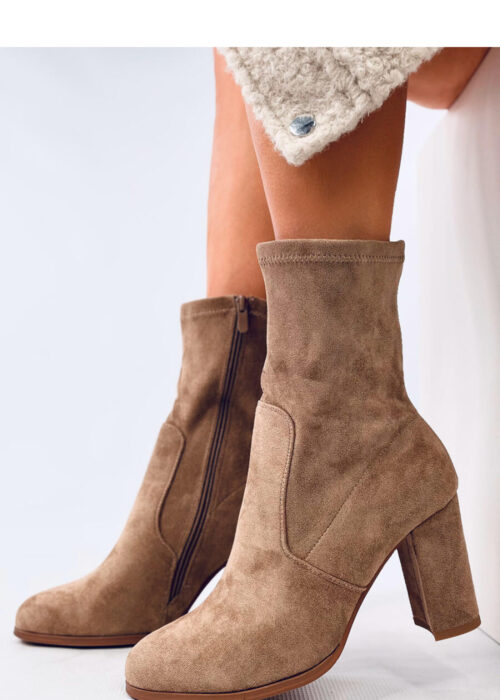 Heel boots model 202365