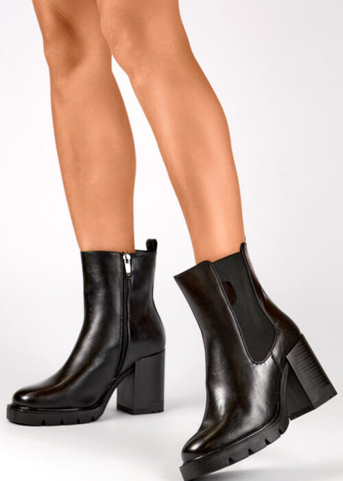 Heel boots model 202869