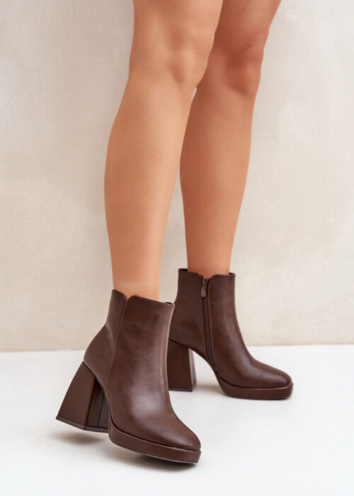 Heel boots model 204675