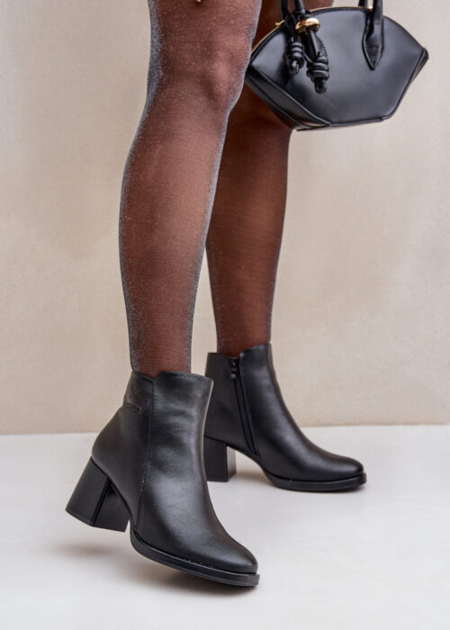 Heel boots model 204786