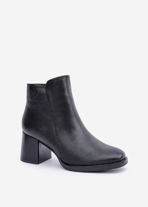 Heel boots model 204786